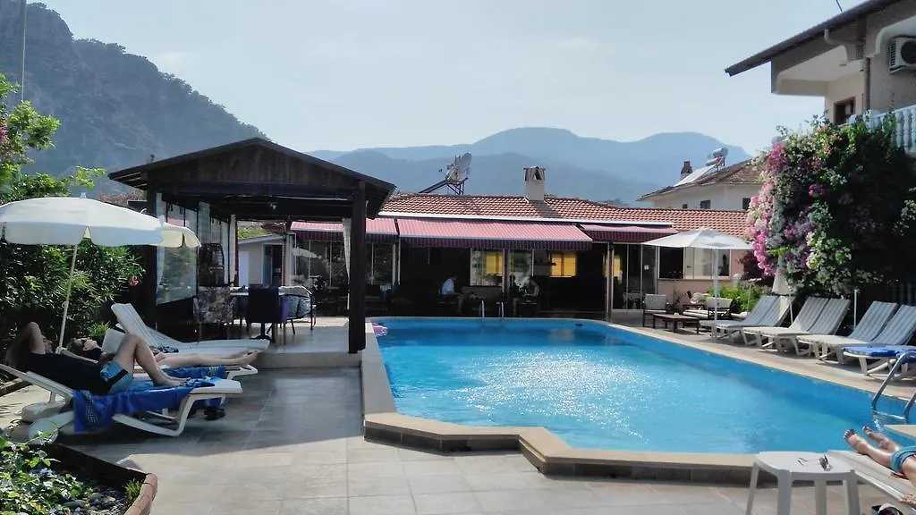 Mehtap Hotel ダルヤン
