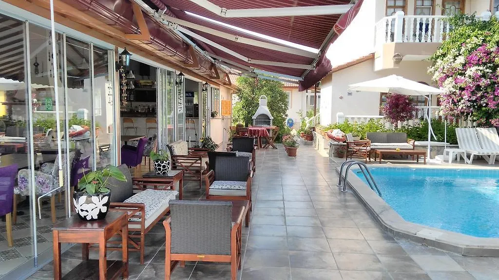 Mehtap Hotel ダルヤン